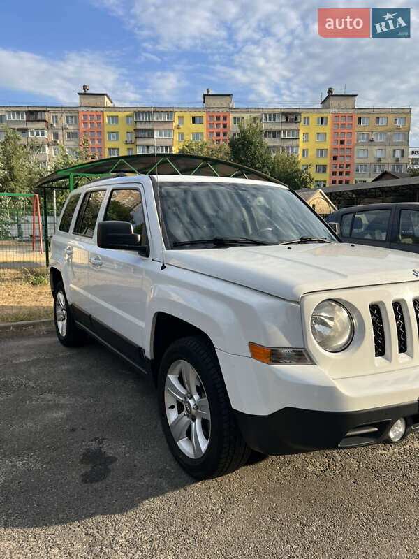 Позашляховик / Кросовер Jeep Patriot 2014 в Києві