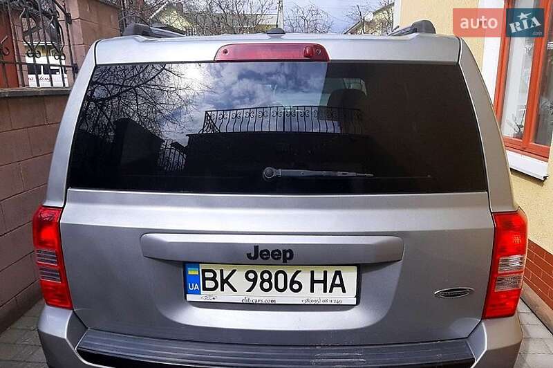 Внедорожник / Кроссовер Jeep Patriot 2015 в Ровно