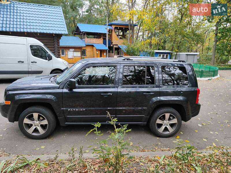 Внедорожник / Кроссовер Jeep Patriot 2015 в Киеве
