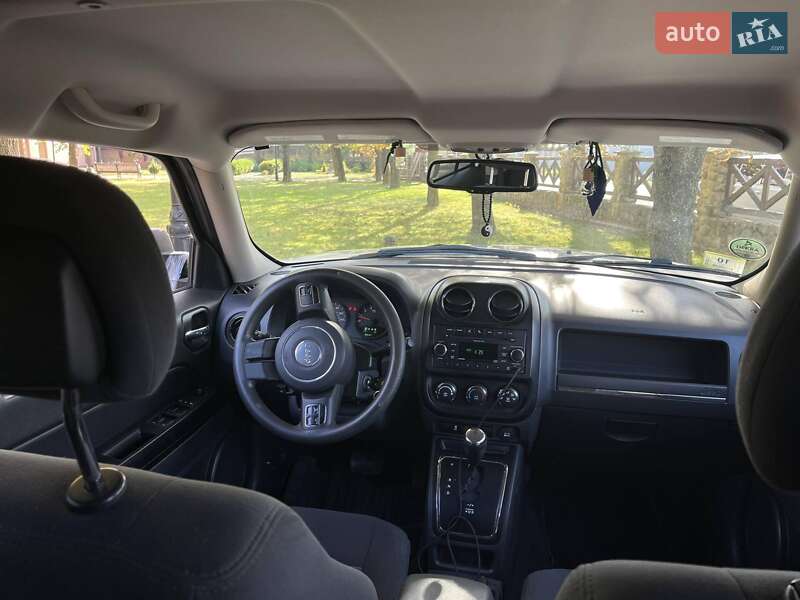 Позашляховик / Кросовер Jeep Patriot 2011 в Калуші