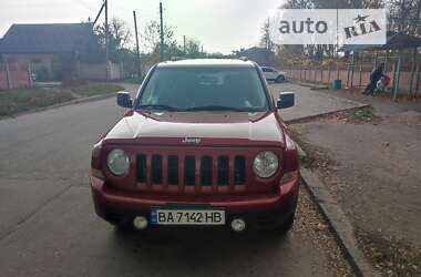 Внедорожник / Кроссовер Jeep Patriot 2013 в Александрие