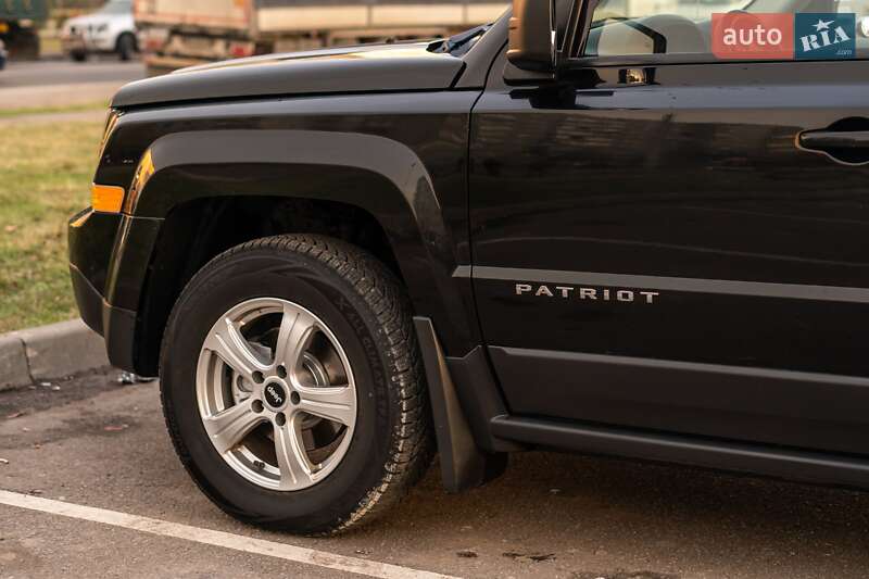 Внедорожник / Кроссовер Jeep Patriot 2014 в Ивано-Франковске