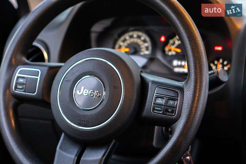 Внедорожник / Кроссовер Jeep Patriot 2014 в Ивано-Франковске