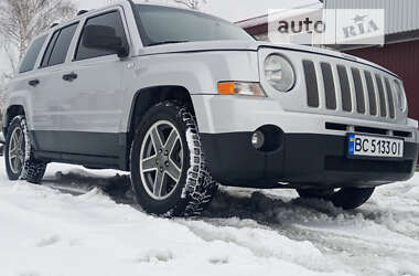 Внедорожник / Кроссовер Jeep Patriot 2009 в Червонограде