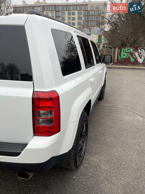 Позашляховик / Кросовер Jeep Patriot 2014 в Чернігові