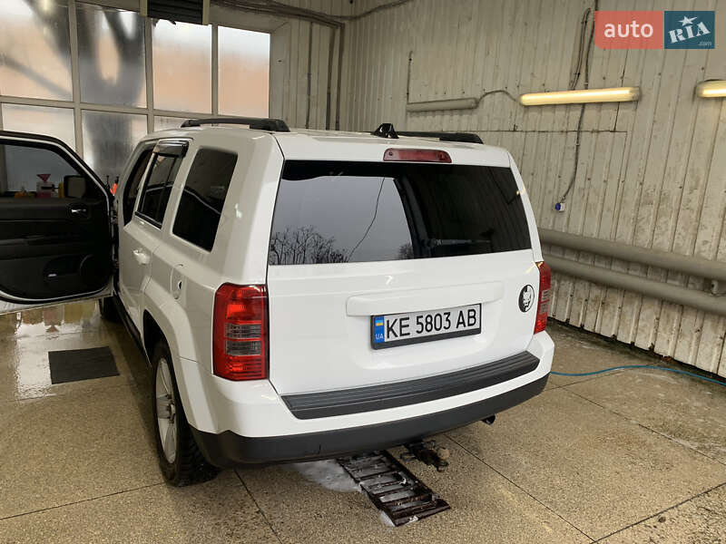 Позашляховик / Кросовер Jeep Patriot 2013 в Дніпрі