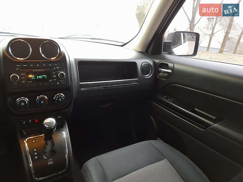 Позашляховик / Кросовер Jeep Patriot 2013 в Дніпрі