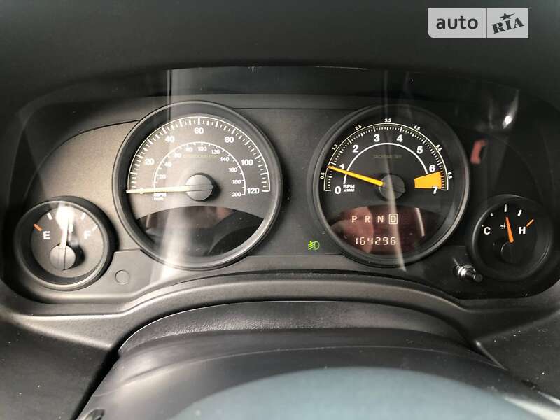 Внедорожник / Кроссовер Jeep Patriot 2013 в Кривом Роге