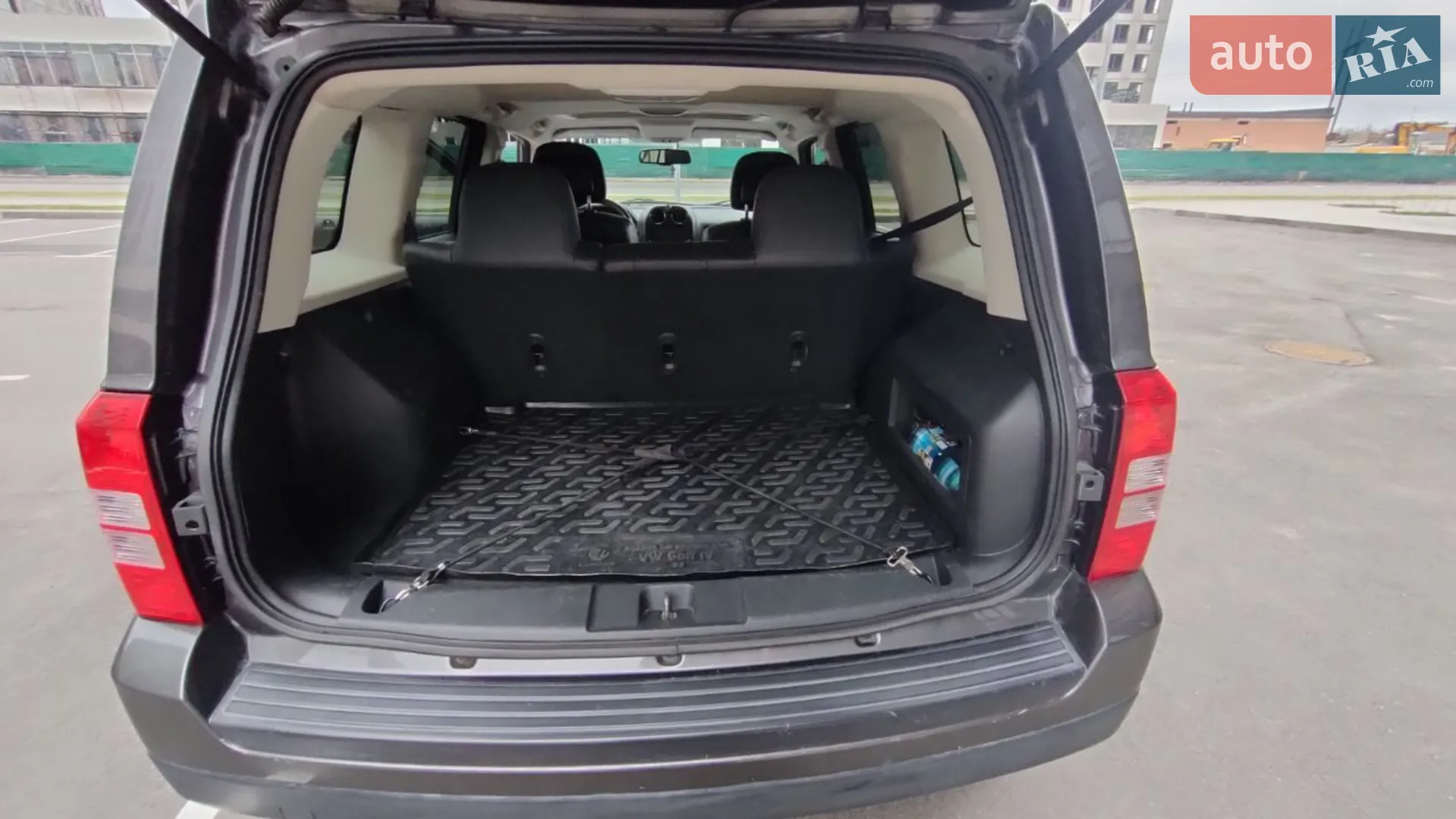 2015 Jeep Liberty (Patriot) - мініатюра 15