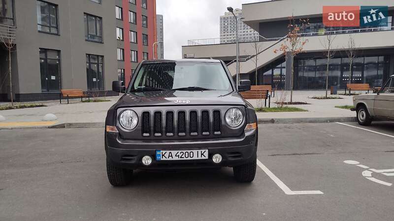 Внедорожник / Кроссовер Jeep Patriot 2015 в Киеве