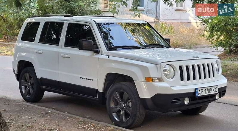 Внедорожник / Кроссовер Jeep Patriot 2016 в Запорожье