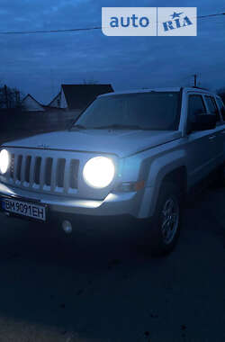 Внедорожник / Кроссовер Jeep Patriot 2012 в Тростянце