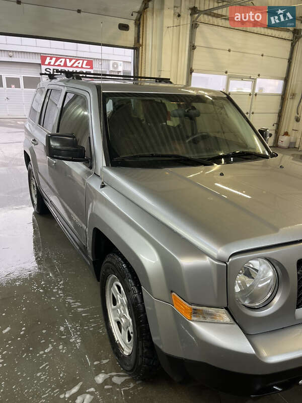 Внедорожник / Кроссовер Jeep Patriot 2014 в Запорожье