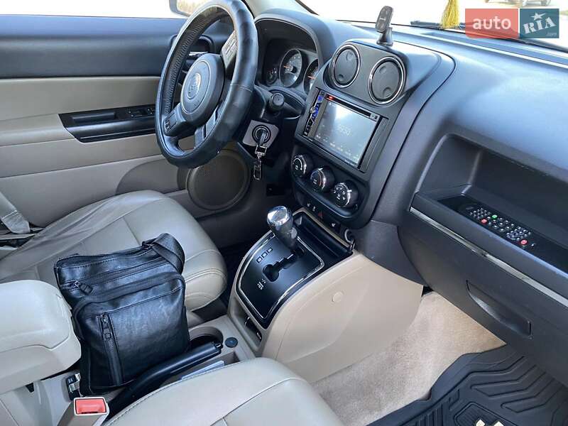 Внедорожник / Кроссовер Jeep Patriot 2016 в Полтаве