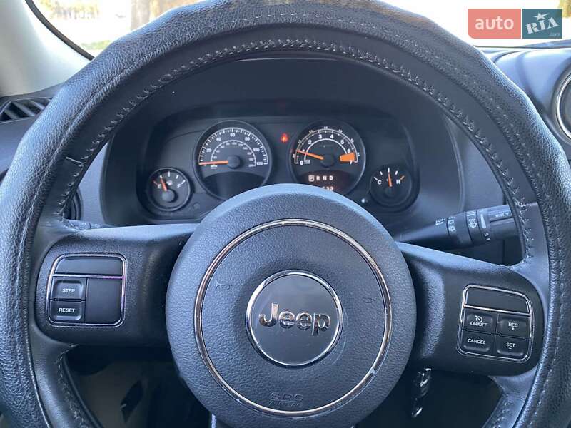 Внедорожник / Кроссовер Jeep Patriot 2016 в Полтаве