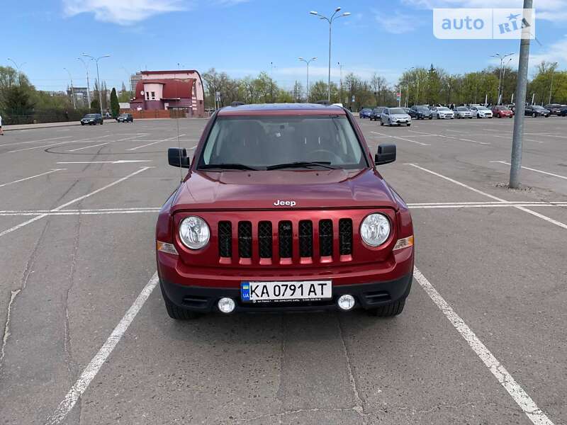 Внедорожник / Кроссовер Jeep Patriot 2014 в Киеве