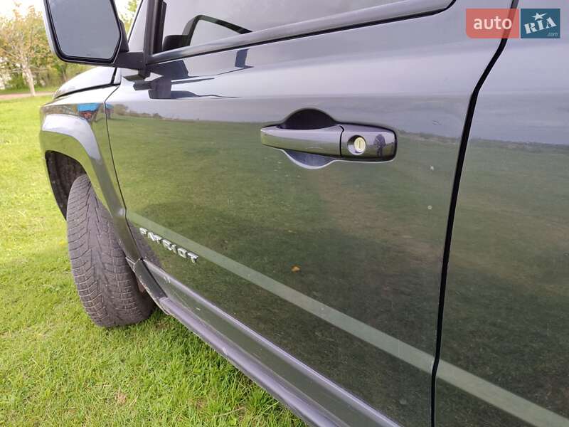 Позашляховик / Кросовер Jeep Patriot 2014 в Острозі