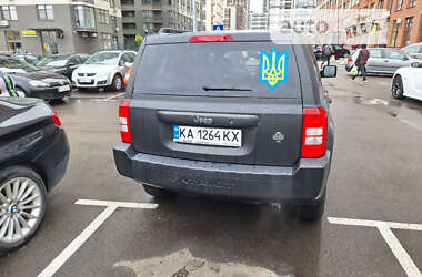 Позашляховик / Кросовер Jeep Patriot 2010 в Києві