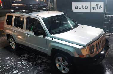 Позашляховик / Кросовер Jeep Patriot 2013 в Києві