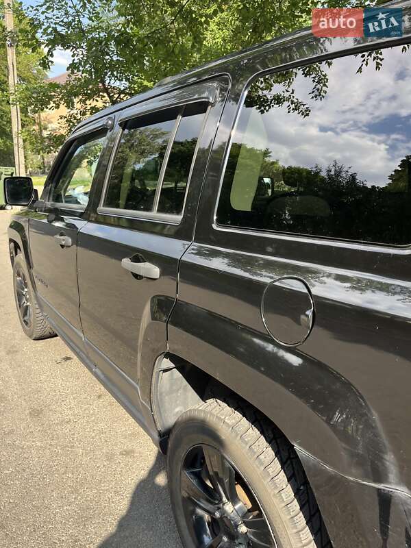 Внедорожник / Кроссовер Jeep Patriot 2015 в Днепре