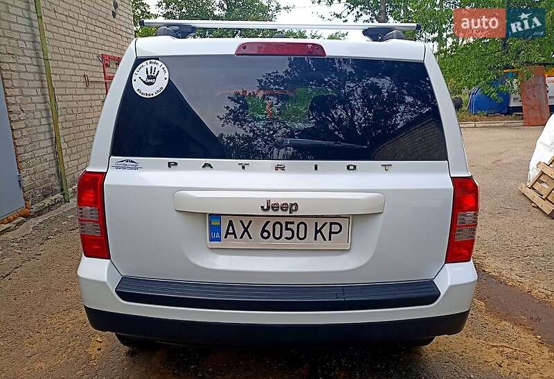 Позашляховик / Кросовер Jeep Patriot 2016 в Дергачах