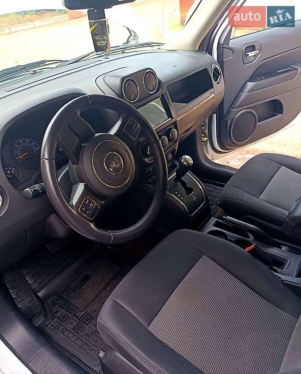 Позашляховик / Кросовер Jeep Patriot 2016 в Дергачах