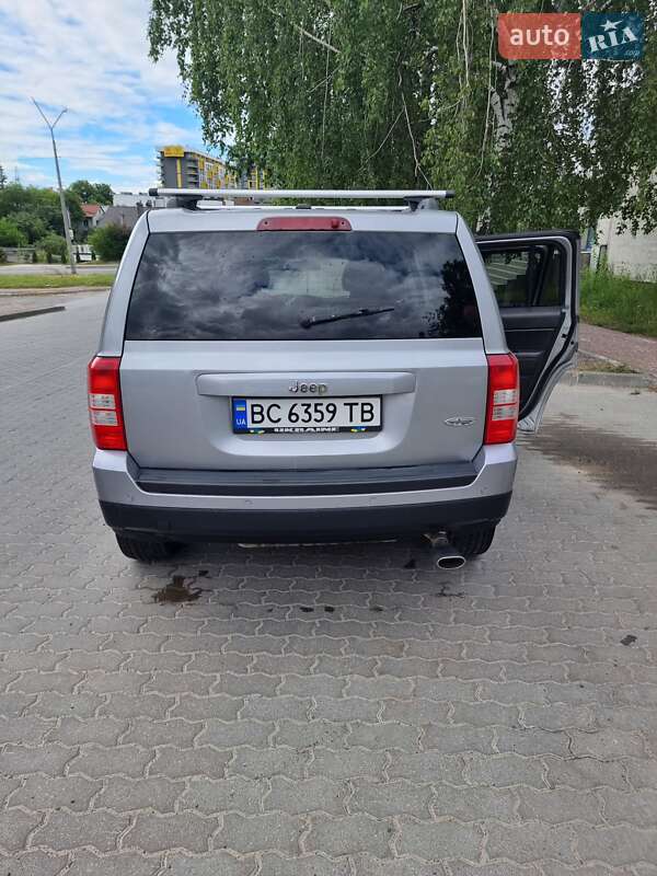 Позашляховик / Кросовер Jeep Patriot 2014 в Львові
