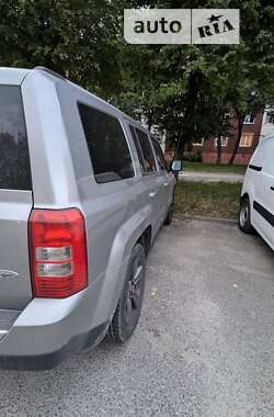 Внедорожник / Кроссовер Jeep Patriot 2015 в Львове