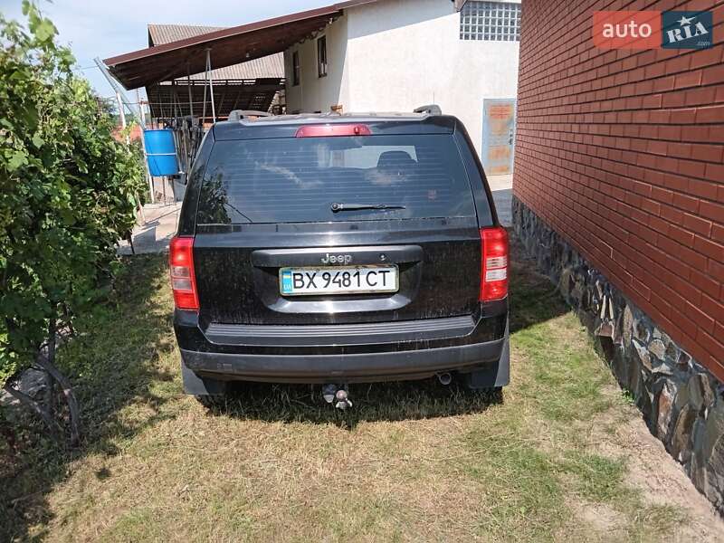 Позашляховик / Кросовер Jeep Patriot 2016 в Красилові