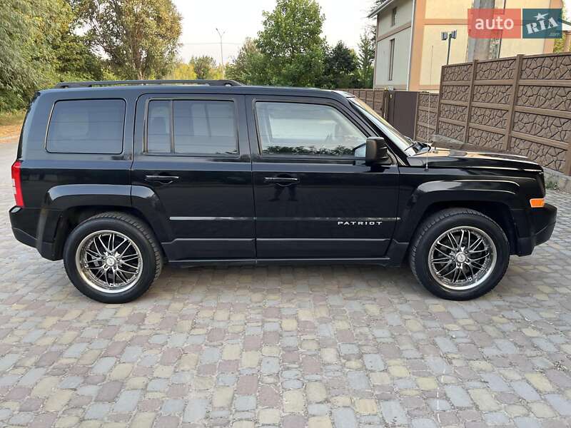Позашляховик / Кросовер Jeep Patriot 2014 в Запоріжжі