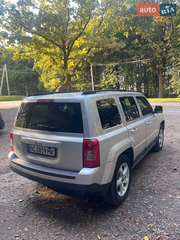 Позашляховик / Кросовер Jeep Patriot 2011 в Львові