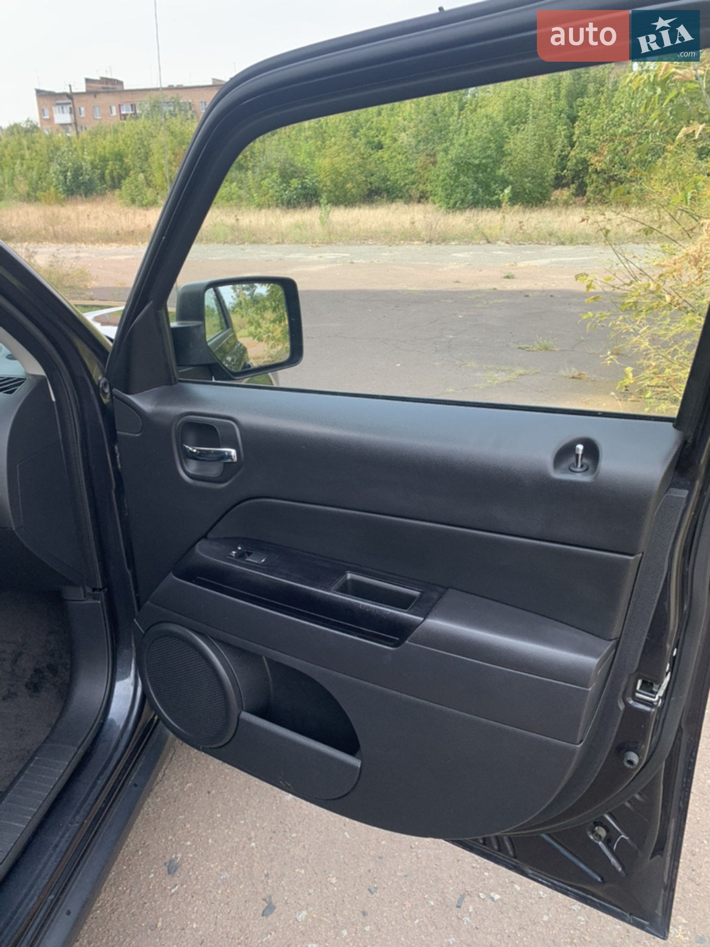 2015 Jeep Liberty (Patriot) - мініатюра 13