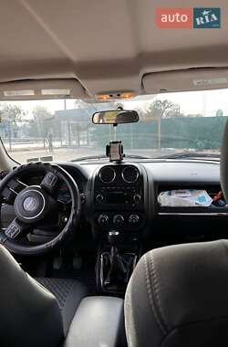 Внедорожник / Кроссовер Jeep Patriot 2011 в 