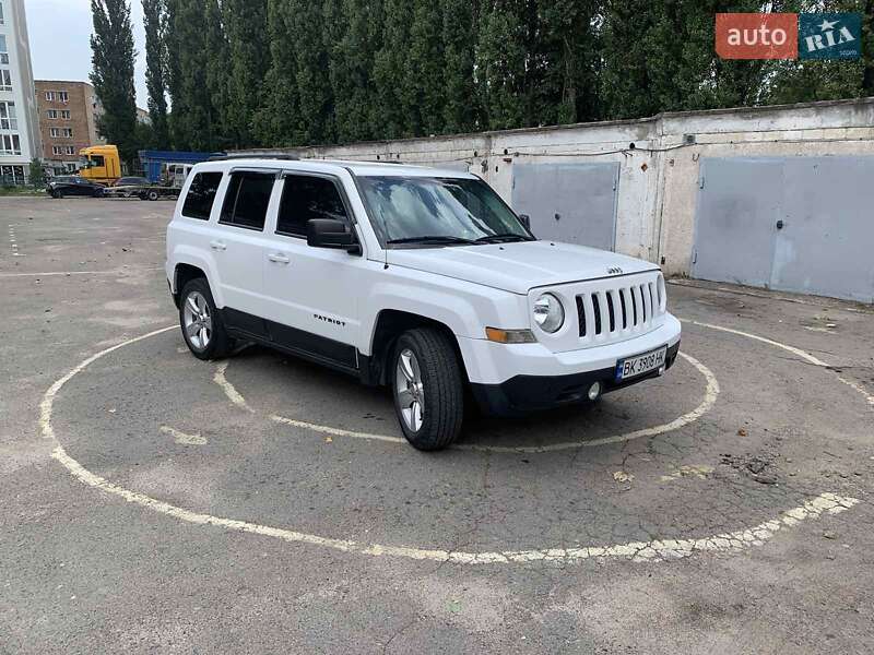 Позашляховик / Кросовер Jeep Patriot 2013 в Рівному