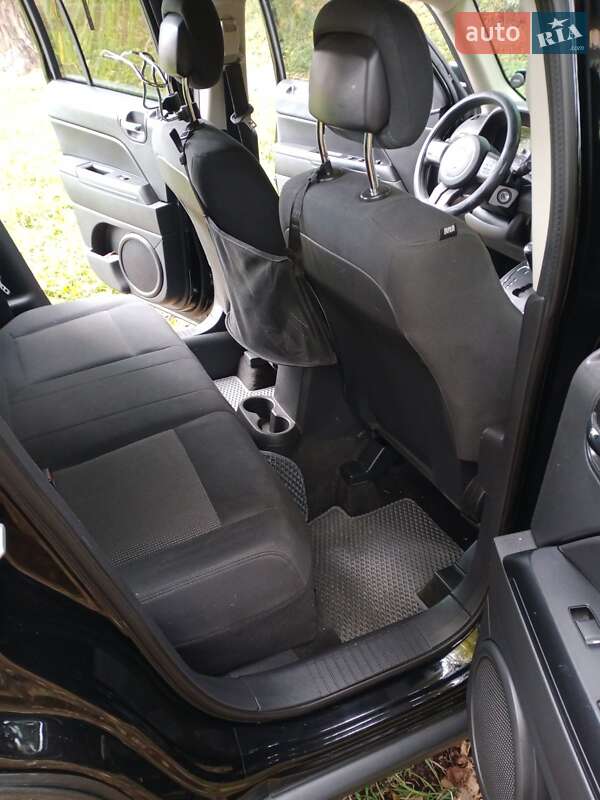 Позашляховик / Кросовер Jeep Patriot 2012 в Львові