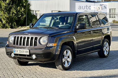 Позашляховик / Кросовер Jeep Patriot 2015 в Рівному