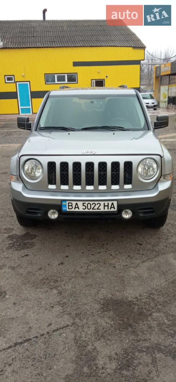 2015 Jeep Liberty (Patriot) - мініатюра 29