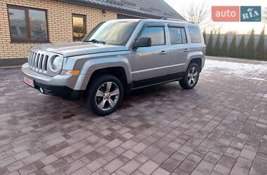 Внедорожник / Кроссовер Jeep Patriot 2016 в Луцке