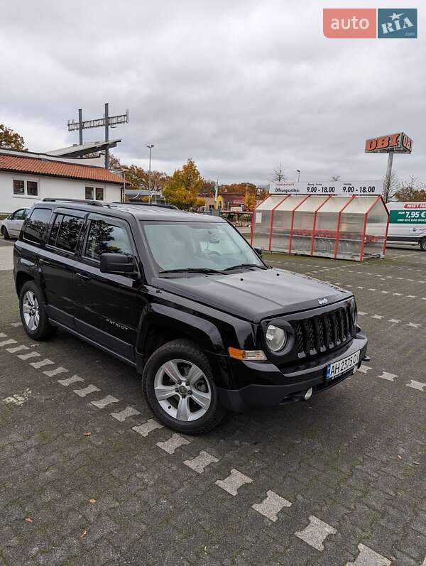 Позашляховик / Кросовер Jeep Patriot 2016 в Дніпрі