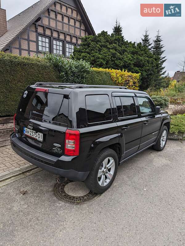 Позашляховик / Кросовер Jeep Patriot 2016 в Дніпрі