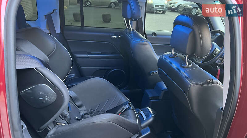 Позашляховик / Кросовер Jeep Patriot 2015 в Дніпрі