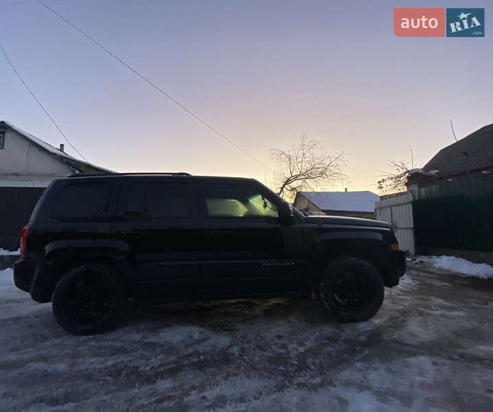 Позашляховик / Кросовер Jeep Patriot 2013 в Житомирі