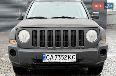 Позашляховик / Кросовер Jeep Patriot 2010 в Кам'янському