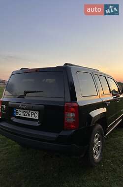 Внедорожник / Кроссовер Jeep Patriot 2013 в Луцке