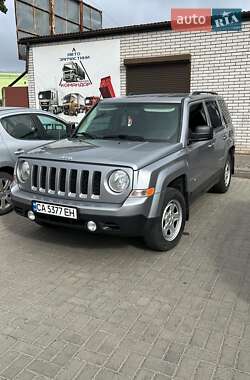 Позашляховик / Кросовер Jeep Patriot 2015 в Умані