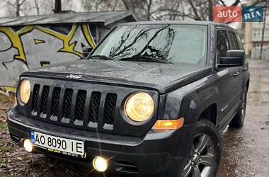 Внедорожник / Кроссовер Jeep Patriot 2015 в Ужгороде