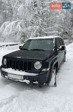 Внедорожник / Кроссовер Jeep Patriot 2015 в Ужгороде