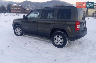 Позашляховик / Кросовер Jeep Patriot 2015 в Ужгороді