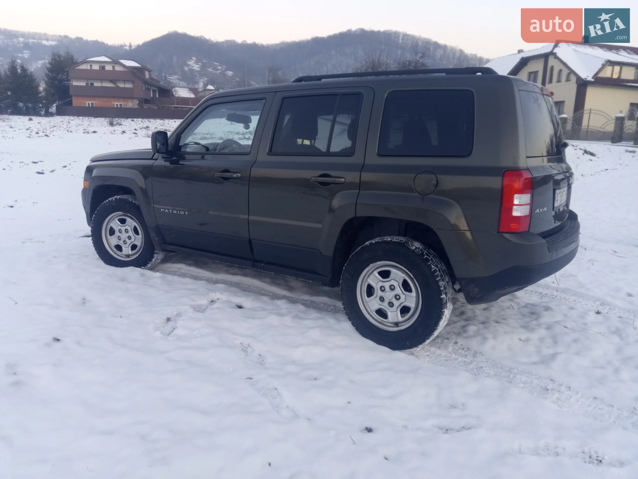 2016 Jeep Liberty (Patriot) - мініатюра 32