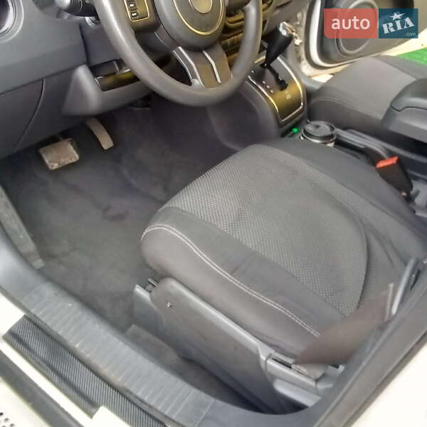 Позашляховик / Кросовер Jeep Patriot 2011 в П'ятихатках